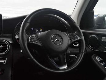 Mercedes-Benz GLC GLC 220d 4Matic Sport Premium 5dr 9G-Tronic