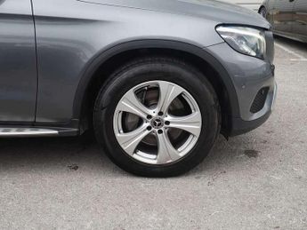 Mercedes-Benz GLC GLC 220d 4Matic Sport Premium 5dr 9G-Tronic