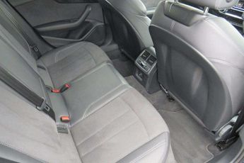 Audi A4 Avant 40 TFSI 204 Black Edition 5dr S Tronic