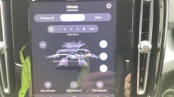 Volvo XC40 2.0 B3P Core 5dr Auto