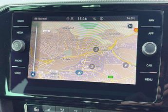 Volkswagen Passat Estate 2.0 TDI SCR 190 R-Line 5dr DSG