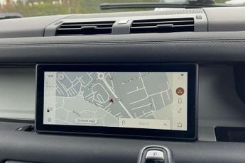 Land Rover Defender 3.0 D200 SE 90 3dr Auto [6 Seat]