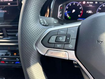 Volkswagen T-Roc 1.5 TSI R-Line 5dr DSG