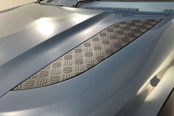 Land Rover Defender 3.0 D250 Hard Top Auto