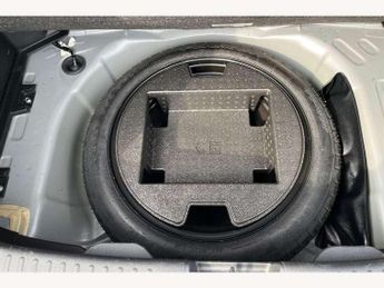 Toyota Yaris 1.5 Hybrid Design 5dr CVT