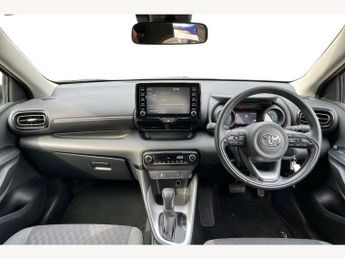 Toyota Yaris 1.5 Hybrid Design 5dr CVT
