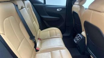 Volvo XC40 2.0 B4P Inscription Pro 5dr Auto