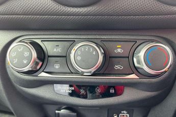 Nissan Juke 1.0 DiG-T 114 Acenta 5dr DCT