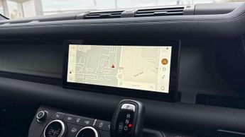 Land Rover Defender 3.0 D250 Hard Top SE Auto