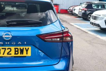 Nissan Qashqai 1.3 DiG-T MH 158 Acenta Premium 5dr Xtronic