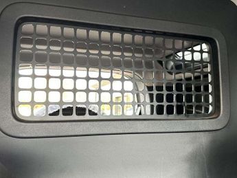 Land Rover Defender 3.0 D250 Hard Top Auto