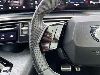 Peugeot 3008 1.2 Hybrid 136 GT 5dr e-DSC6