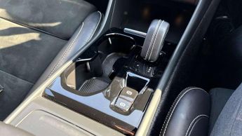 Volvo XC40 2.0 B4P R DESIGN Pro 5dr Auto