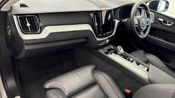 Volvo XC60 2.0 B5P Ultra Dark 5dr AWD Geartronic