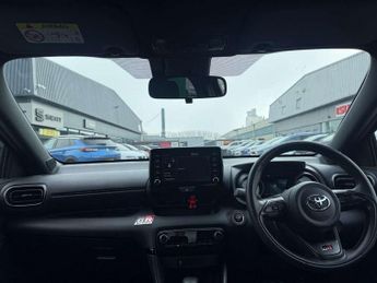 Toyota Yaris 1.5 Hybrid GR Sport 5dr CVT
