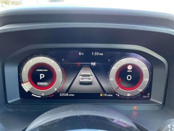 Nissan Qashqai 1.3 DiG-T MH 158 N-Connecta 5dr Xtronic