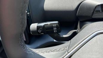 Nissan Qashqai 1.3 DiG-T MH 158 N-Connecta 5dr Xtronic