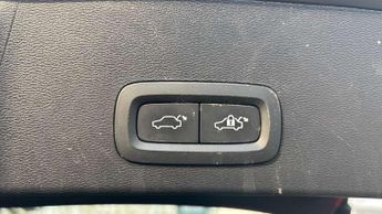 Volvo XC40 Recharge 1.5 T4 Recharge PHEV Plus Dark 5dr Auto