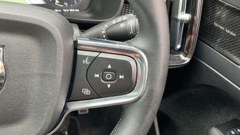 Volvo XC40 1.5 T3 [163] R DESIGN 5dr Geartronic