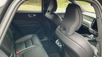 Volvo XC60 2.0 B5P Plus Black Edition 5dr AWD Geartronic