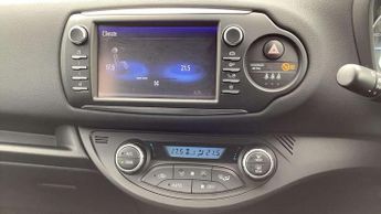 Toyota Yaris 1.5 Hybrid Excel 5dr CVT