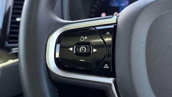 Volvo XC90 2.0 B5D [235] Plus Dark 5dr AWD Geartronic