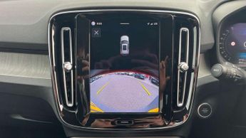 Volvo XC40 2.0 B3P Plus Dark 5dr Auto