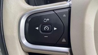 Volvo XC60 2.0 D4 Momentum Pro 5dr AWD Geartronic