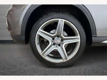 Mercedes-Benz GLA GLA 200d 4Matic AMG Line 5dr Auto [Premium]