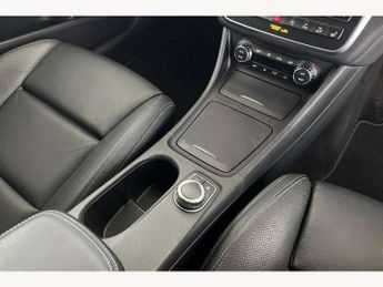 Mercedes-Benz GLA GLA 200d 4Matic AMG Line 5dr Auto [Premium]