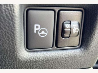 Toyota C-HR 1.8 Hybrid Excel 5dr CVT