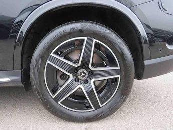 Mercedes-Benz GLC GLC 300e 4Matic AMG Line 5dr 9G-Tronic