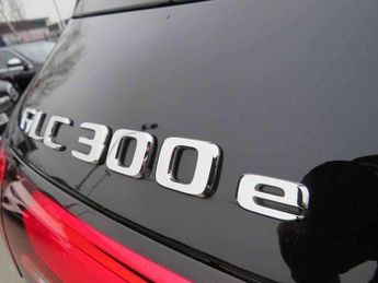Mercedes-Benz GLC GLC 300e 4Matic AMG Line 5dr 9G-Tronic