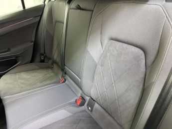 Volkswagen Golf 1.5 eTSI 150 Style 5dr DSG