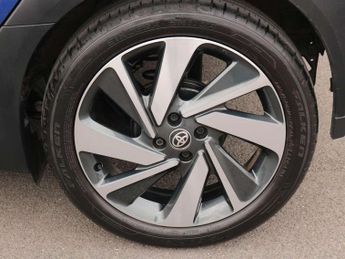 Toyota Aygo X 1.0 VVT-i Edge 5dr Auto