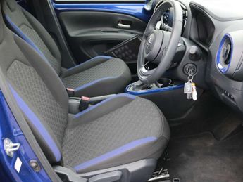 Toyota Aygo X 1.0 VVT-i Edge 5dr Auto