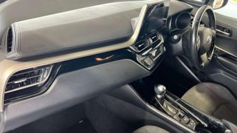 Toyota C-HR 1.8 Hybrid Dynamic 5dr CVT