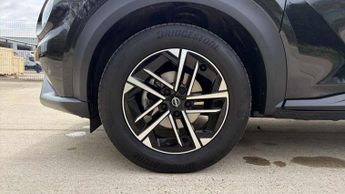 Nissan Juke 1.0 DiG-T N-Connecta 5dr DCT