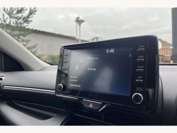 Toyota Yaris 1.5 Hybrid Design 5dr CVT