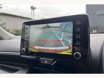 Toyota Yaris 1.5 Hybrid Design 5dr CVT