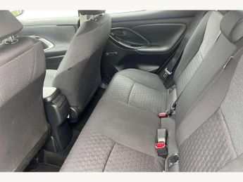Toyota Yaris 1.5 Hybrid Icon 5dr CVT