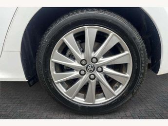Toyota Yaris 1.5 Hybrid Icon 5dr CVT