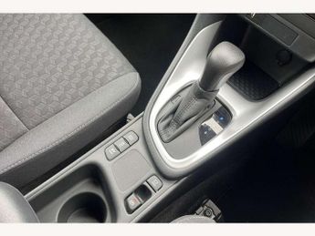 Toyota Yaris 1.5 Hybrid Icon 5dr CVT