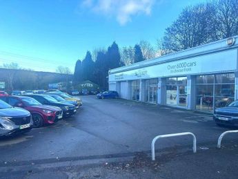 Nissan Juke 1.0 DiG-T 114 N-Connecta 5dr DCT