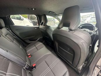 Renault Clio 1.6 E-TECH full hybrid 145 Engineered 5dr Auto