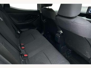 Toyota Yaris 1.5 Hybrid Design 5dr CVT
