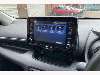 Toyota Yaris 1.5 Hybrid Design 5dr CVT