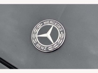 Mercedes-Benz E-Class Estate E220d AMG Line Premium 5dr 9G-Tronic