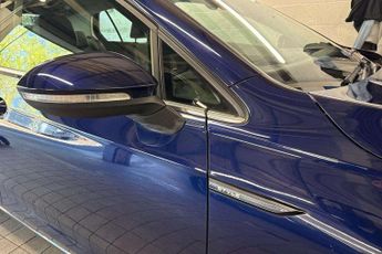 Volkswagen Golf 1.5 eTSI Style 5dr DSG