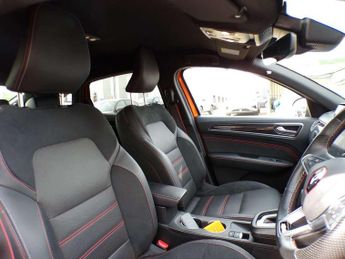 Renault Arkana 1.6 E-TECH Hybrid 145 R.S. Line 5dr Auto